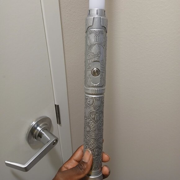 Light saber - Picture 1 of 6